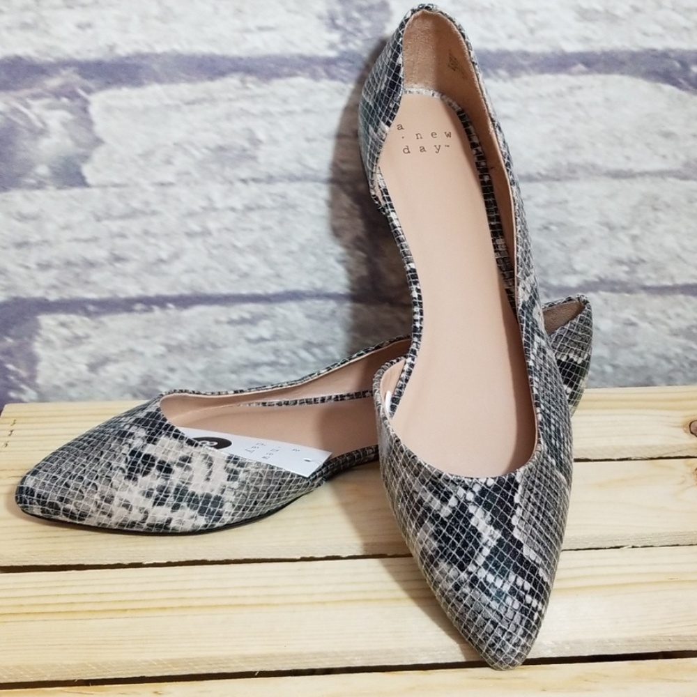 ANew Day snake print pointed toe flats